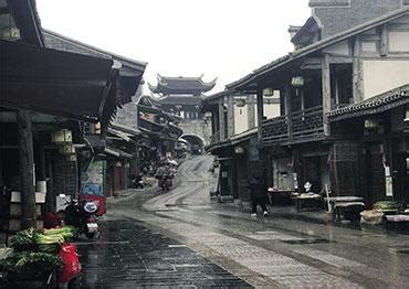  Qingyang Ancient Town: Tarihin Sıcak Nefesini İçinizde Hissedin ve Geleneksel Çin Kültürünü Keşfedin!